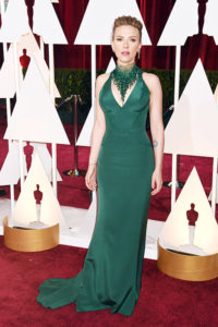Scarlett Johansson in Atelier Versace Oscars Stylight